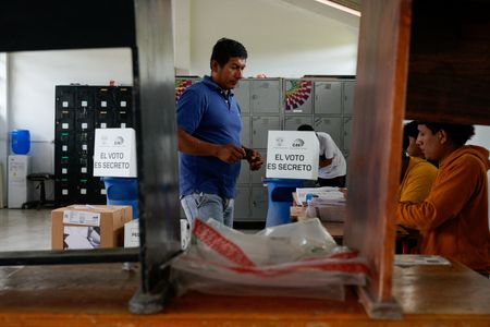 tagreuters.com2025binary_LYNXMPEL18082-VIEWIMAGE