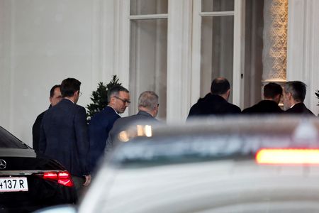 tagreuters.com2025binary_LYNXMPEL1B0NQ-VIEWIMAGE