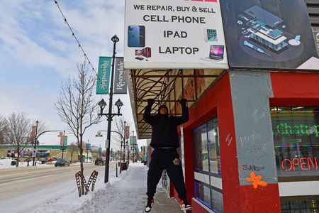 tagreuters.com2025binary_LYNXMPEL2704V-VIEWIMAGE