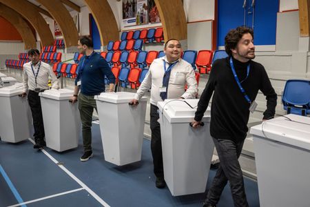 tagreuters.com2025binary_LYNXMPEL2A14V-VIEWIMAGE