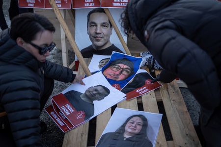 tagreuters.com2025binary_LYNXMPEL2A14W-VIEWIMAGE