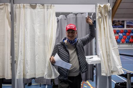 tagreuters.com2025binary_LYNXMPEL2A150-VIEWIMAGE