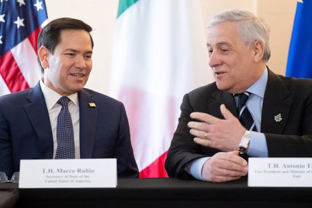 tagreuters.com2025binary_LYNXMPEL2D0P0-VIEWIMAGE