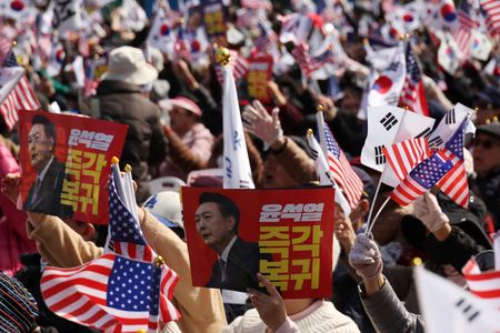 tagreuters.com2025binary_LYNXMPEL2E05V-VIEWIMAGE