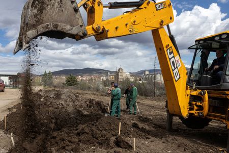 tagreuters.com2025binary_LYNXMPEL2G0EY-VIEWIMAGE