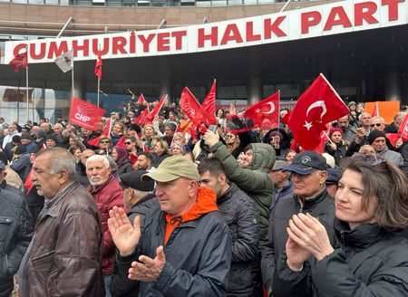 tagreuters.com2025binary_LYNXMPEL2I0H3-VIEWIMAGE