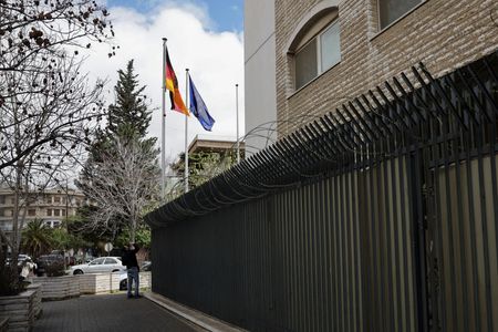 tagreuters.com2025binary_LYNXMPEL2J0FT-VIEWIMAGE