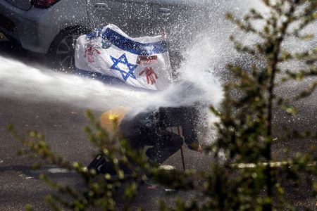 tagreuters.com2025binary_LYNXMPEL2J0WN-VIEWIMAGE