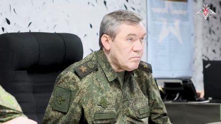 tagreuters.com2025binary_LYNXMPEL2K0BF-VIEWIMAGE