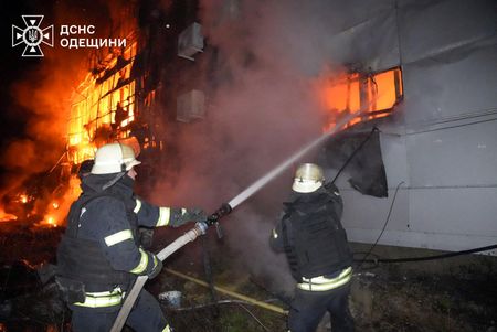 tagreuters.com2025binary_LYNXMPEL2K0DM-VIEWIMAGE