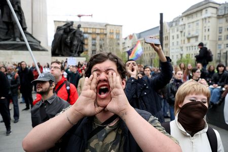 tagreuters.com2025binary_LYNXMPEL3D0PP-VIEWIMAGE