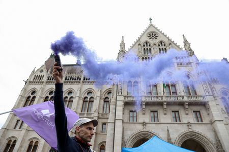 tagreuters.com2025binary_LYNXMPEL3D0Q0-VIEWIMAGE