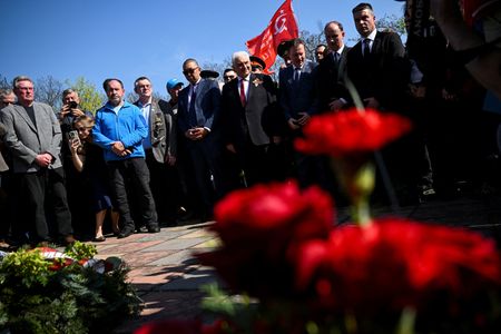 tagreuters.com2025binary_LYNXMPEL3G09P-VIEWIMAGE