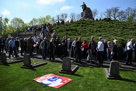 tagreuters.com2025binary_LYNXMPEL3G09R-VIEWIMAGE