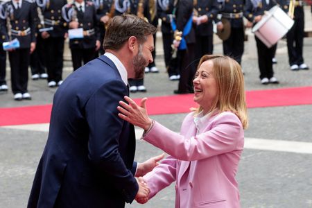 tagreuters.com2025binary_LYNXMPEL3H0B5-VIEWIMAGE