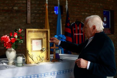 tagreuters.com2025binary_LYNXMPEL3L0PJ-VIEWIMAGE