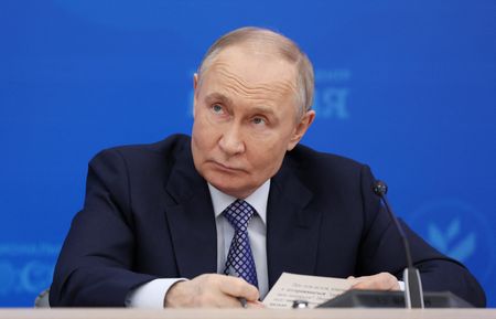 tagreuters.com2025binary_LYNXMPEL3L12A-VIEWIMAGE