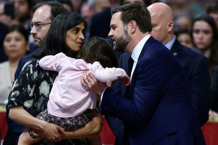 tagreuters.com2025binary_LYNXMPEL3M13J-VIEWIMAGE