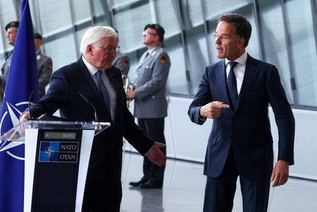 tagreuters.com2025binary_LYNXMPEL3R0OQ-VIEWIMAGE