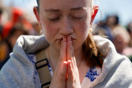 tagreuters.com2025binary_LYNXMPEL3R0U9-VIEWIMAGE