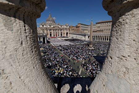 tagreuters.com2025binary_LYNXMPEL3R0UJ-VIEWIMAGE