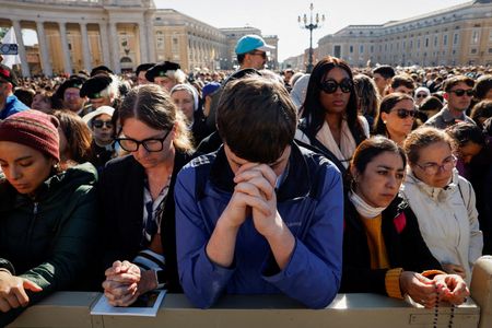 tagreuters.com2025binary_LYNXMPEL3R0UO-VIEWIMAGE