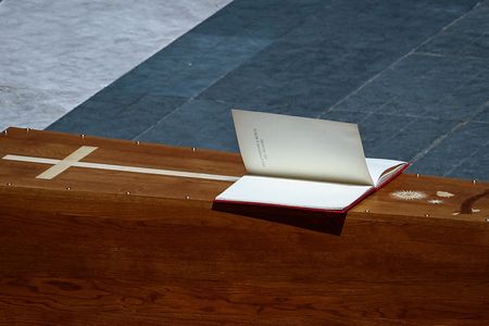 tagreuters.com2025binary_LYNXMPEL3R0UW-VIEWIMAGE