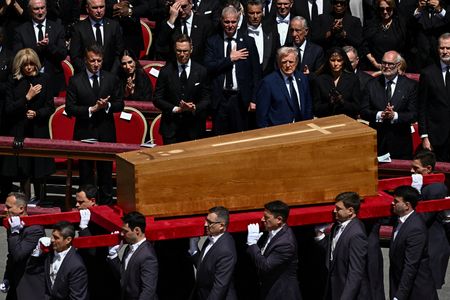 tagreuters.com2025binary_LYNXMPEL3R0UZ-VIEWIMAGE