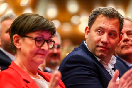 tagreuters.com2025binary_LYNXMPEL3T0PZ-VIEWIMAGE