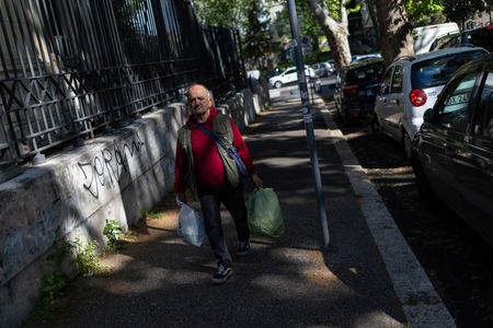 tagreuters.com2025binary_LYNXMPEL4303M-VIEWIMAGE