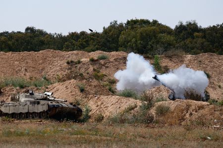 tagreuters.com2025binary_LYNXMPEL450K3-VIEWIMAGE