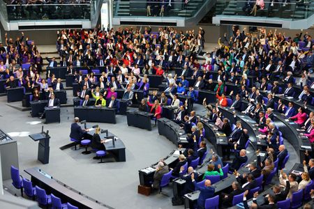 tagreuters.com2025binary_LYNXMPEL450R6-VIEWIMAGE