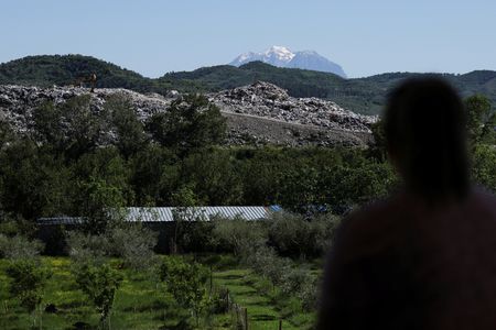 tagreuters.com2025binary_LYNXMPEL470AU-VIEWIMAGE