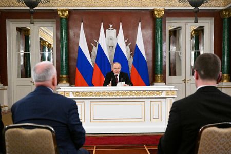 tagreuters.com2025binary_LYNXMPEL490DC-VIEWIMAGE