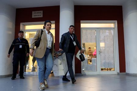 tagreuters.com2025binary_LYNXMPEL4B00K-VIEWIMAGE