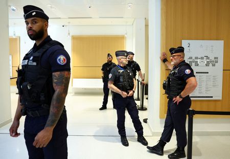 tagreuters.com2025binary_LYNXMPEL4C0BU-VIEWIMAGE