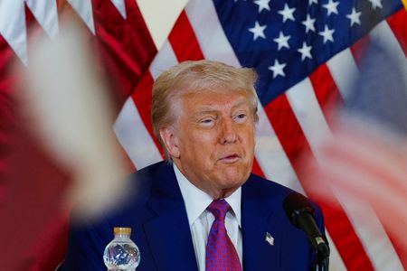 tagreuters.com2025binary_LYNXMPEL4E090-VIEWIMAGE