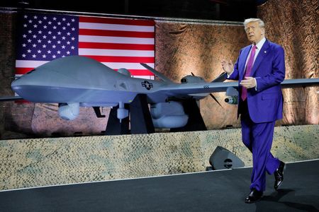 tagreuters.com2025binary_LYNXMPEL4E0JL-VIEWIMAGE