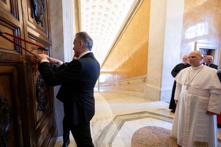 tagreuters.com2025binary_LYNXMPEL4F0PR-VIEWIMAGE