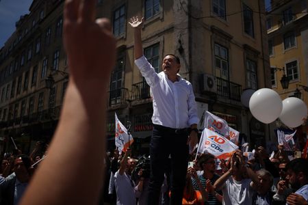 tagreuters.com2025binary_LYNXMPEL4F0TJ-VIEWIMAGE