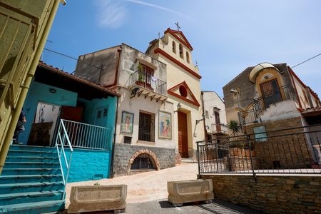 tagreuters.com2025binary_LYNXMPEL4G03U-VIEWIMAGE