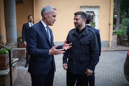 tagreuters.com2025binary_LYNXMPEL4G0H8-VIEWIMAGE