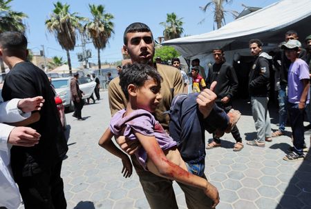 tagreuters.com2025binary_LYNXMPEL4K0WU-VIEWIMAGE