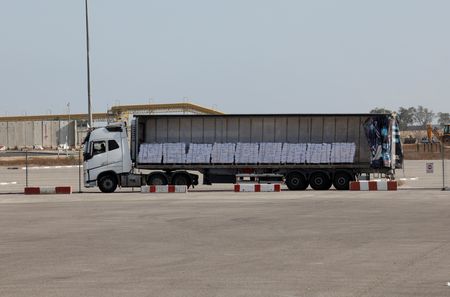 tagreuters.com2025binary_LYNXMPEL4L06K-VIEWIMAGE