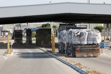 tagreuters.com2025binary_LYNXMPEL4L06L-VIEWIMAGE