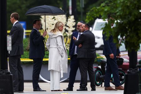 tagreuters.com2025binary_LYNXMPEL4L0UC-VIEWIMAGE