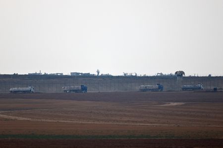 tagreuters.com2025binary_LYNXMPEL5703F-VIEWIMAGE