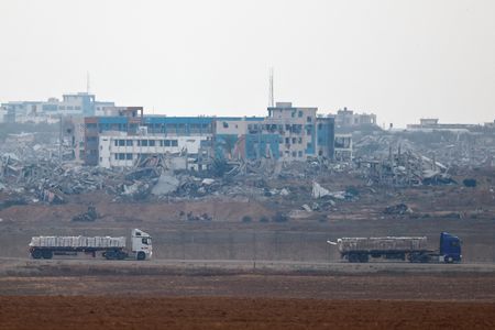 tagreuters.com2025binary_LYNXMPEL5703G-VIEWIMAGE