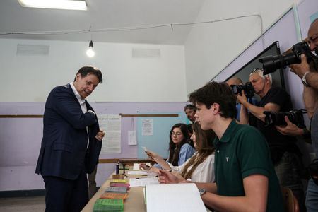 tagreuters.com2025binary_LYNXMPEL5808X-VIEWIMAGE