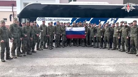 tagreuters.com2025binary_LYNXMPEL580MU-VIEWIMAGE